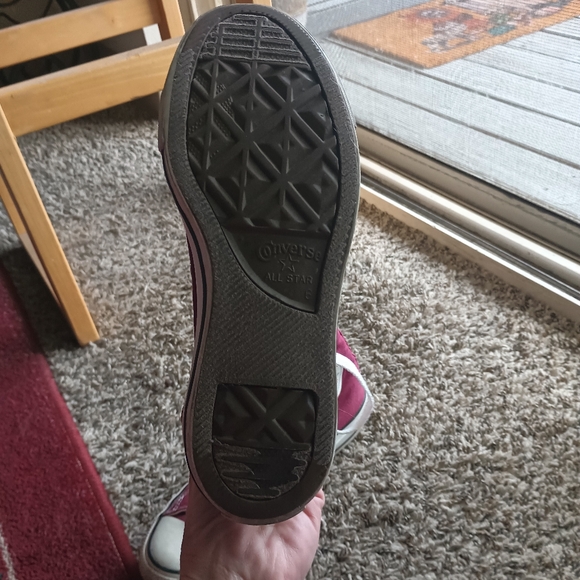 Chucks - Picture 3 of 6